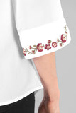 blusa manga 3/4 escote v con aplicación flores y en puños (7148120014915)