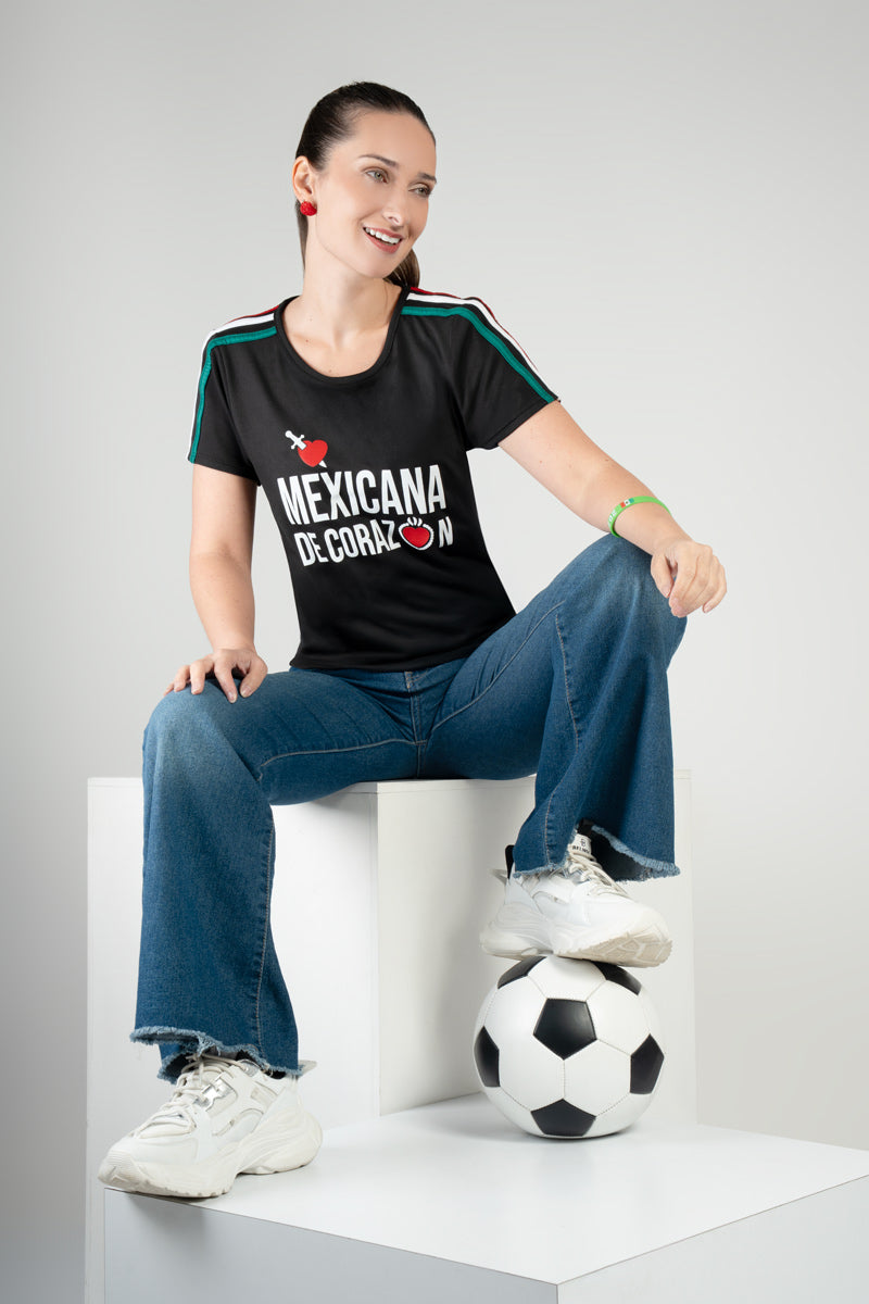 Playera con diseno "Mexicana de corazón"
