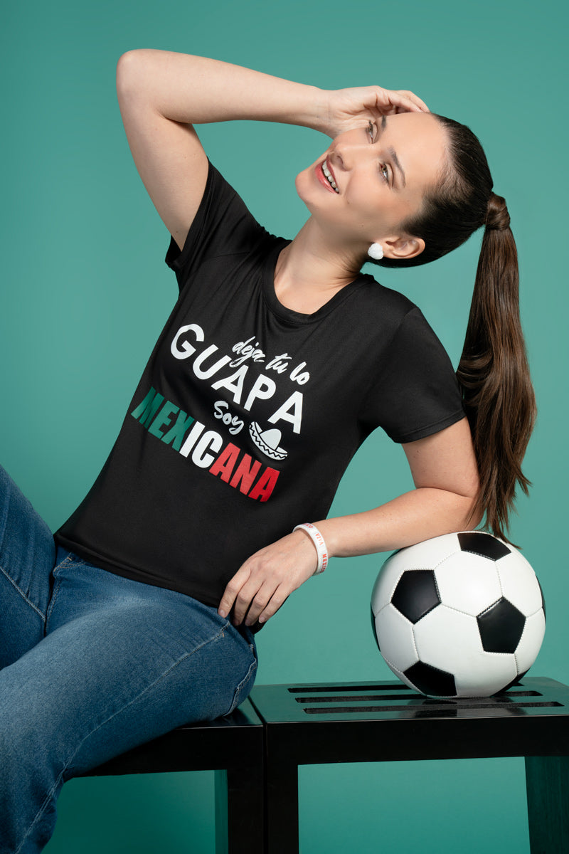 Playera manga corta estampado mundial