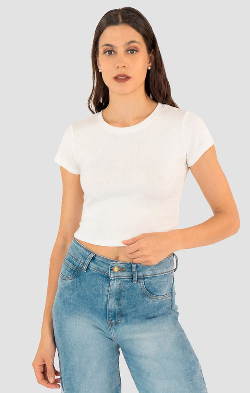 Playera lisa manga corta y cuello redondo