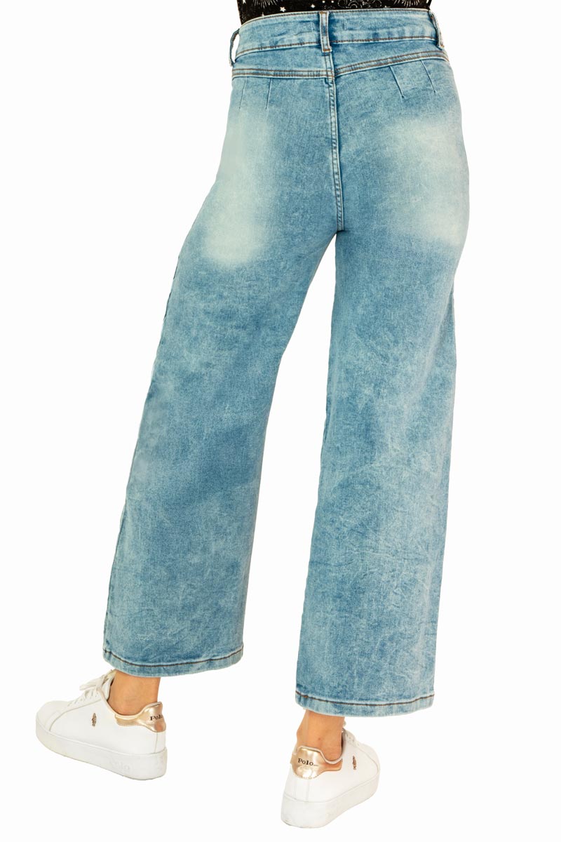 Jeans anchos con cintas en los costados