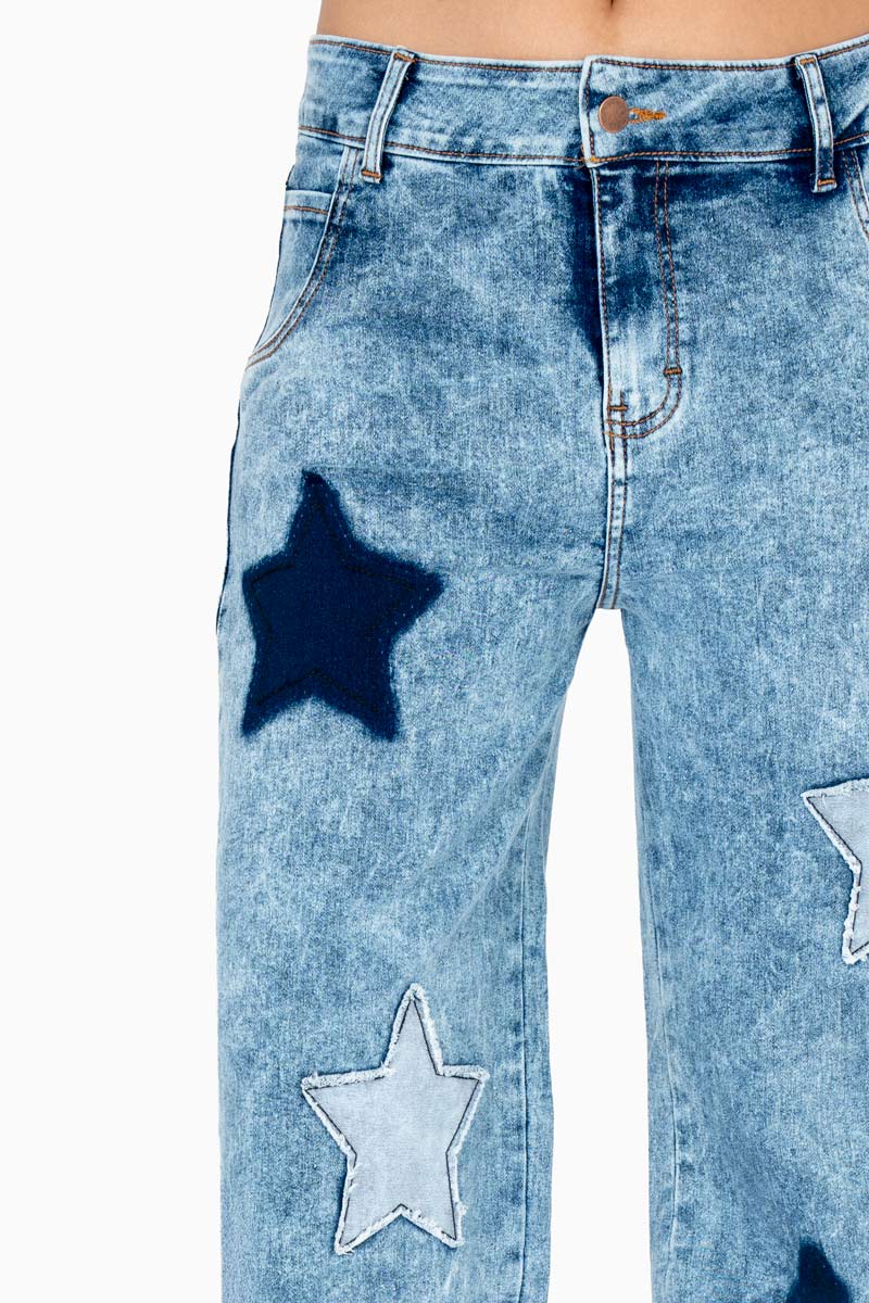 Jeans ancho tiro medio con estrellas