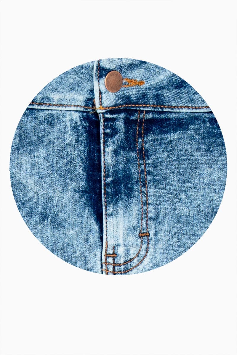 Jeans ancho tiro medio con estrellas