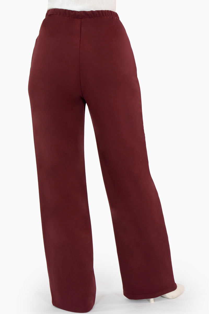 Pantalón recto con cintos y pierna ancha