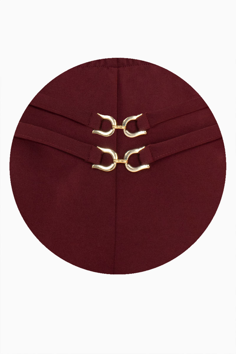 Pantalón recto con cintos y pierna ancha