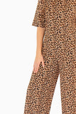 Conjunto blusa y pantalón animal print