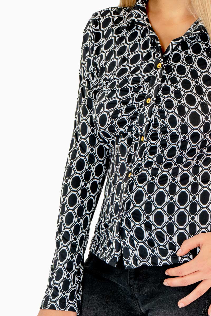Camisa manga larga con estampado geométrico