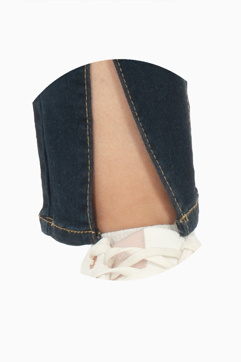 Jeans skinny con abertura en tobillo