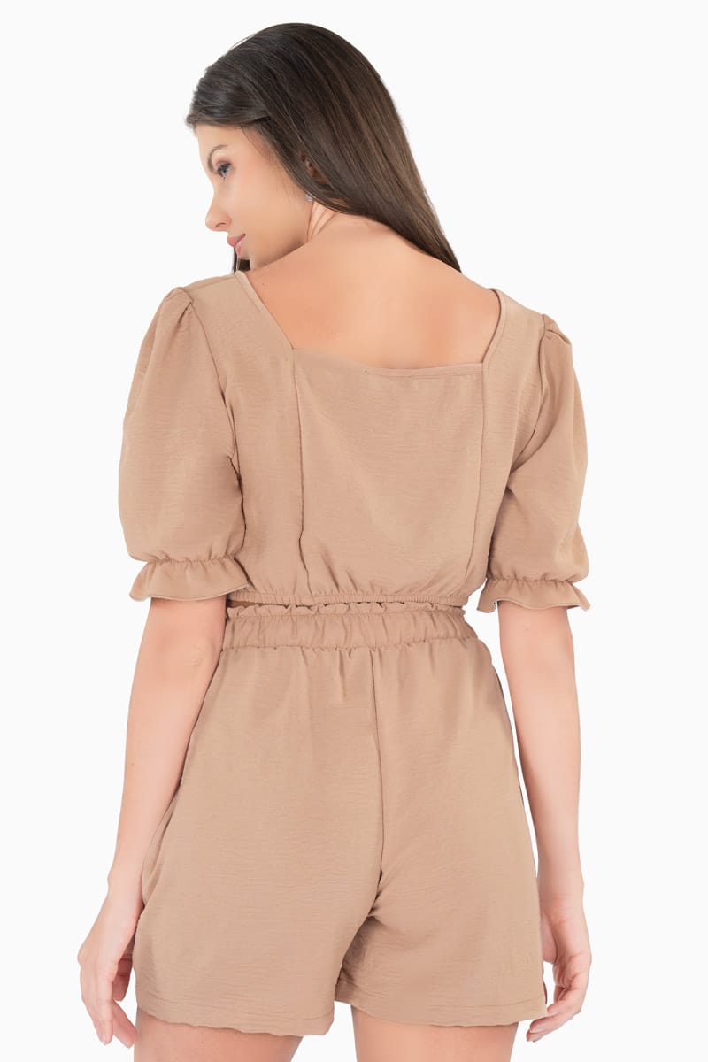 Conjunto de blusa maga abullonada y short