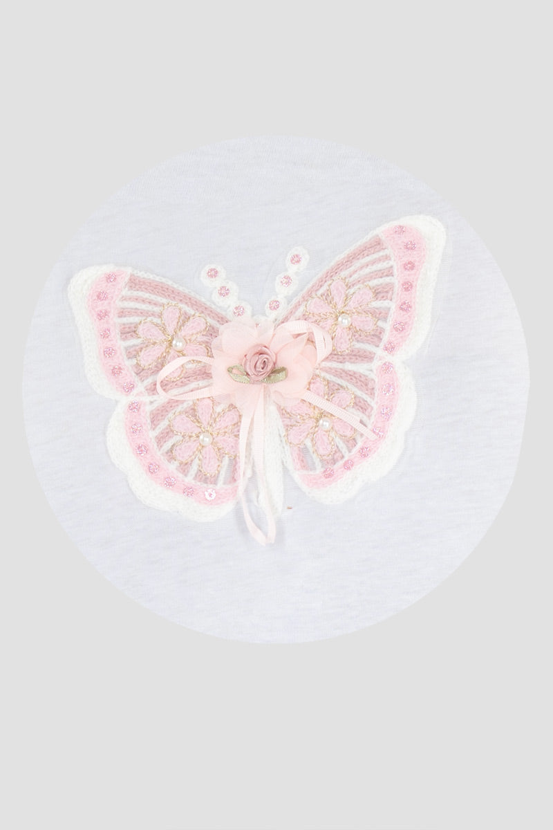Playera manga corta y bordado de mariposa