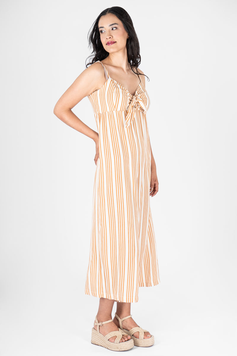 Jumpsuit amarre en escote y pierna ancha (7236723572803)