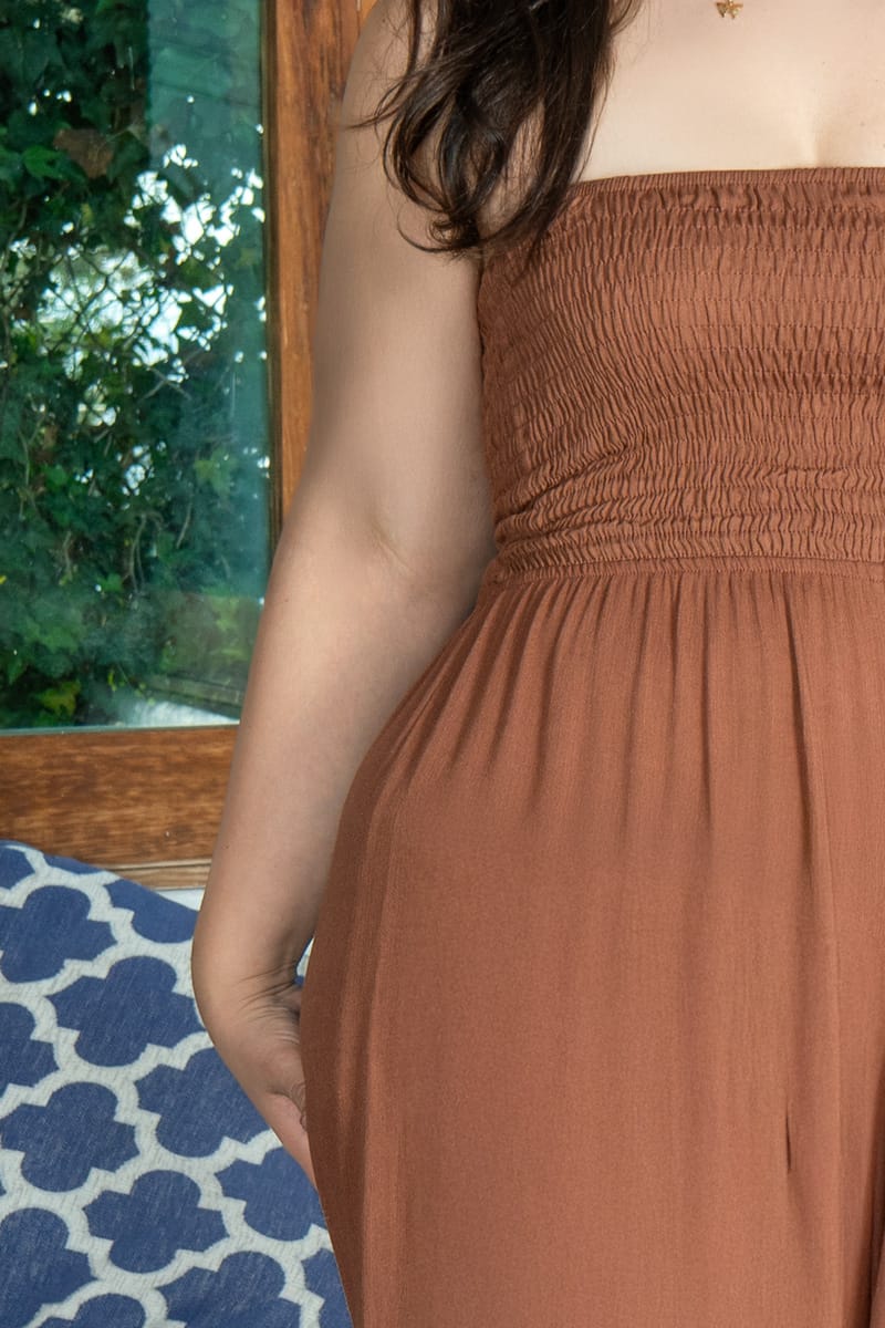 Jumpsuit strapless con enresortado