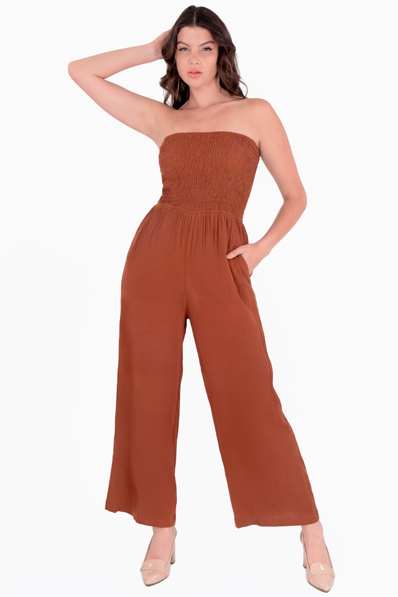 Jumpsuit strapless con enresortado