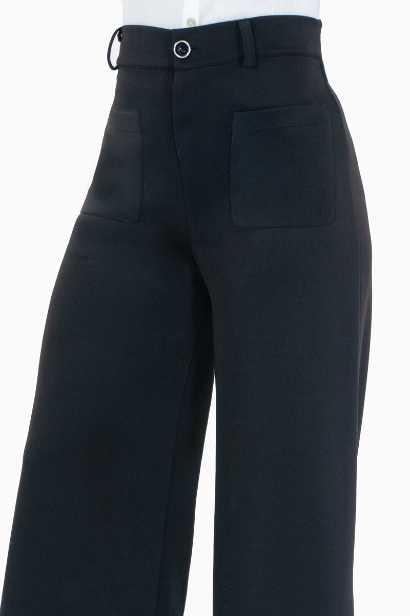 Pantalón ancho con bolsas