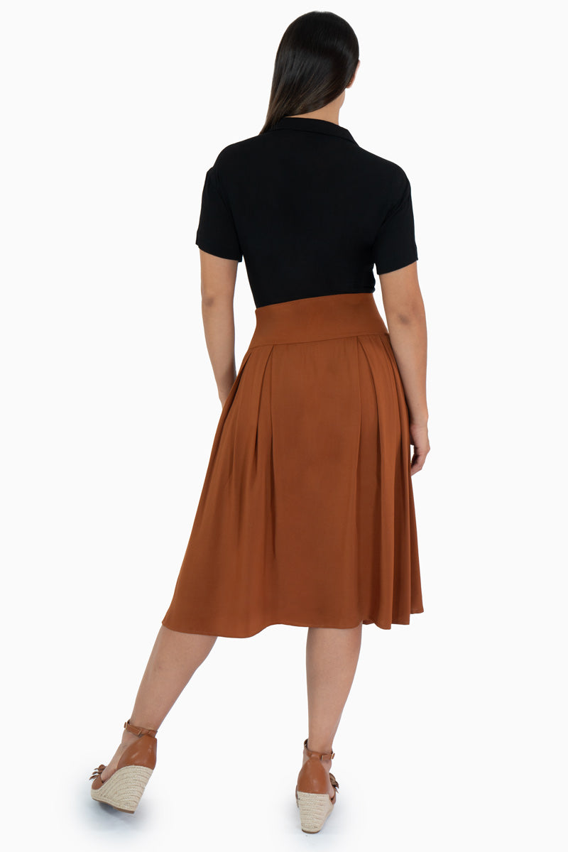 Falda maxi lisa con botones y tablones