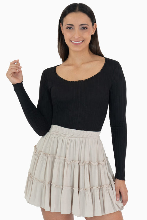 Falda corta con olanes