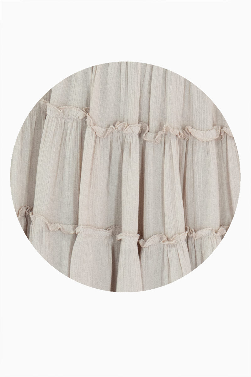 Falda corta con olanes