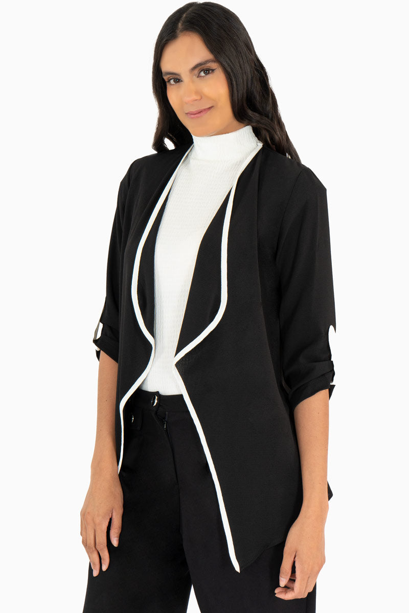 Saco ligero manga 3/4 con detalle en solapa