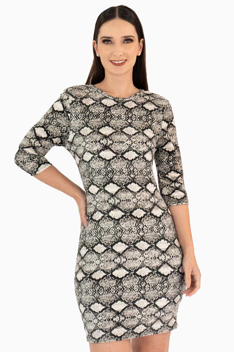 Vestido corto estampado y cuello redondo