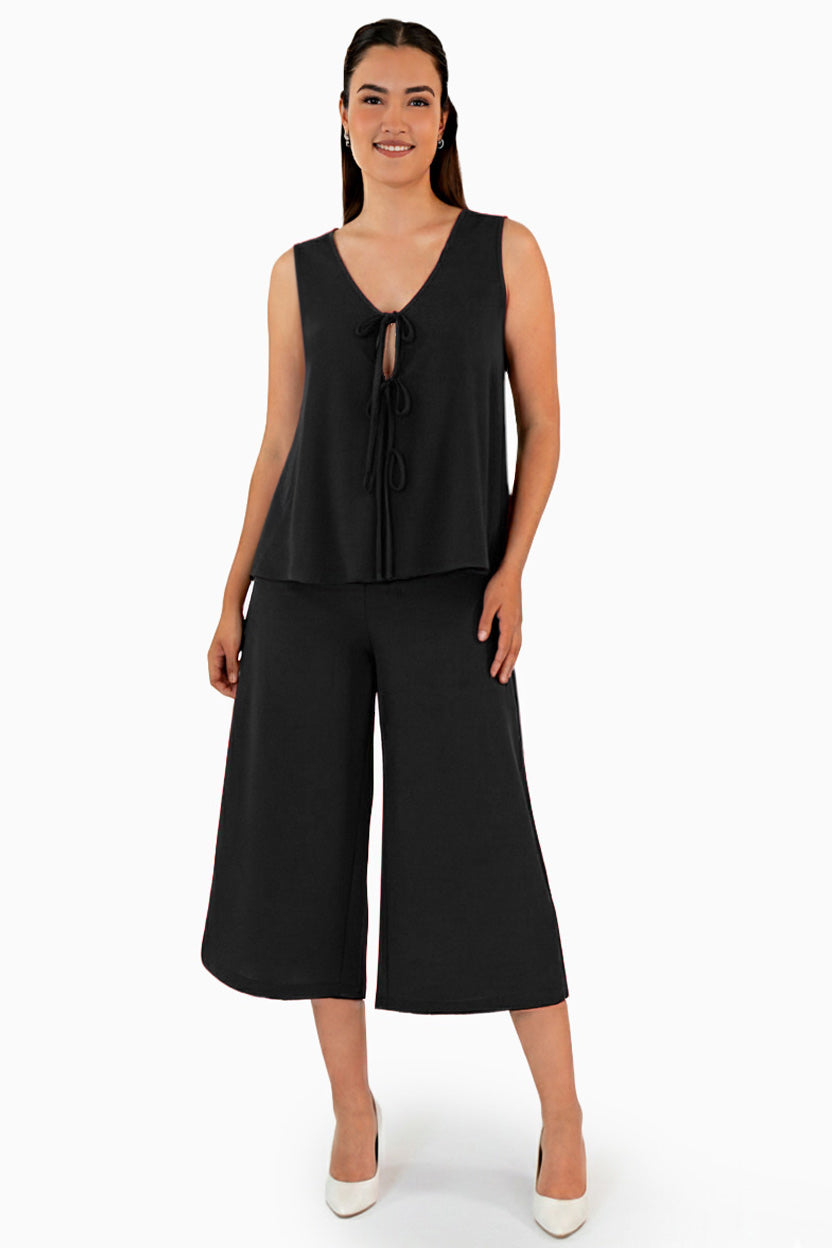 Conjunto blusa con amarre y pantalón pierna ancha