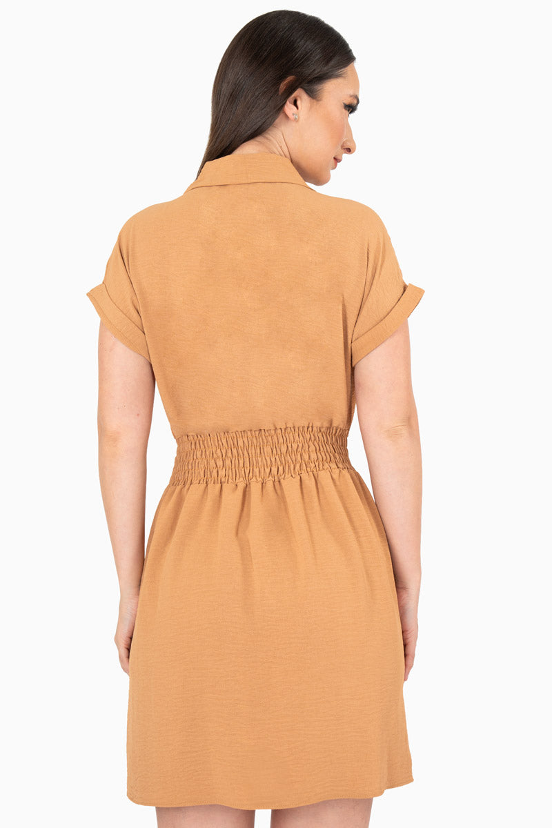 Vestido con cintura elástica manga corta y botones