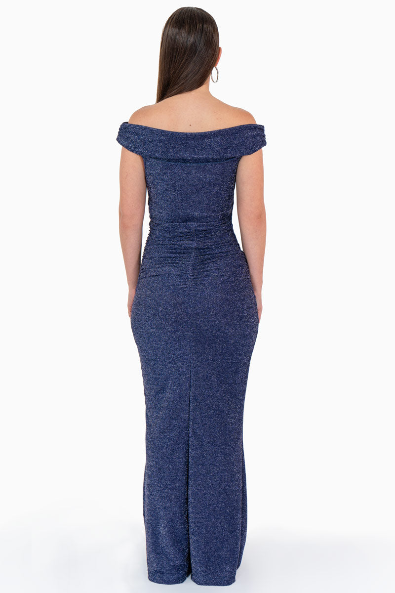 Vestido de fiesta hombros descubiertos de brillos