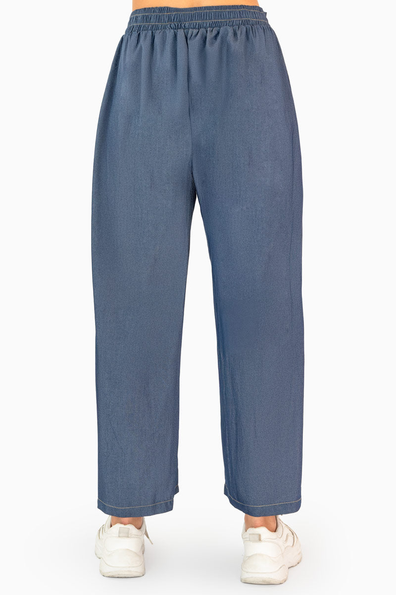 Pantalon ligero  pierna ancha con amarre en cintura