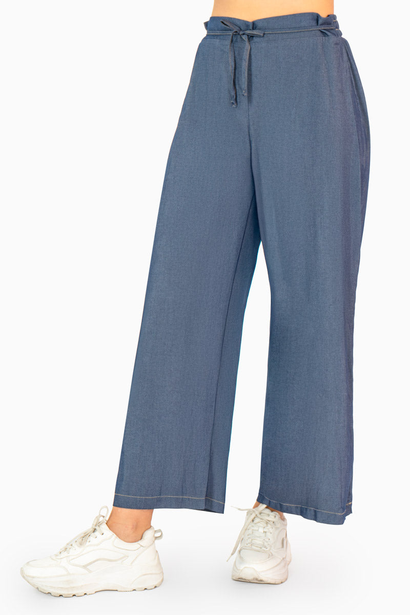 Pantalon ligero  pierna ancha con amarre en cintura