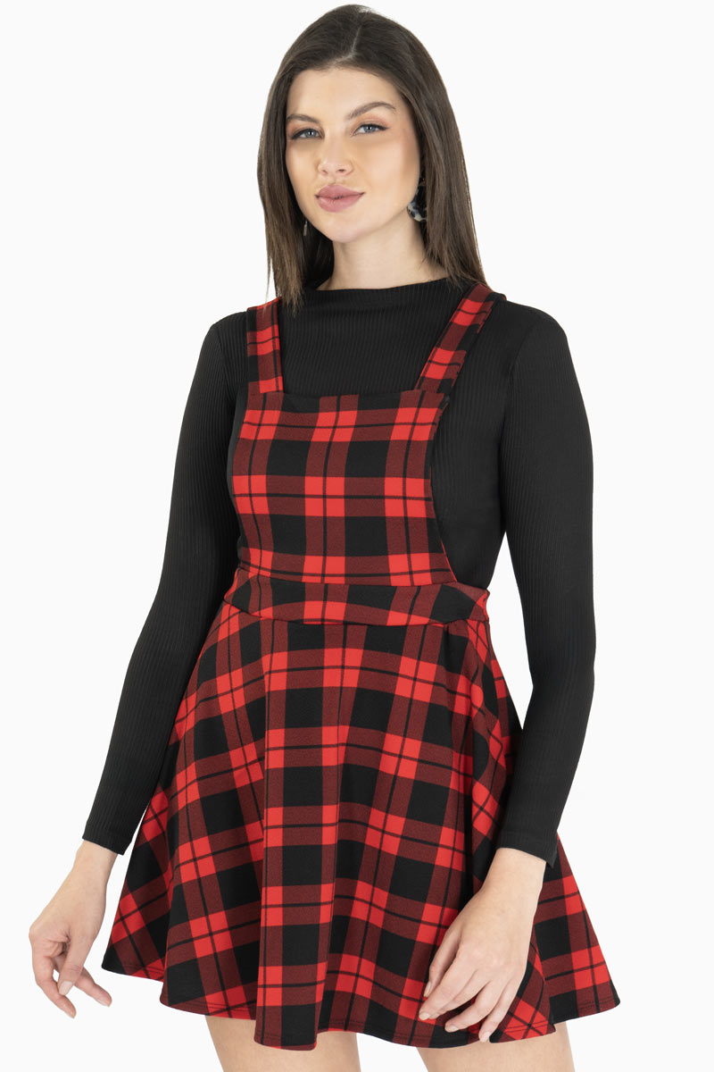 Conjunto vestido de cuadros y playera manga larga