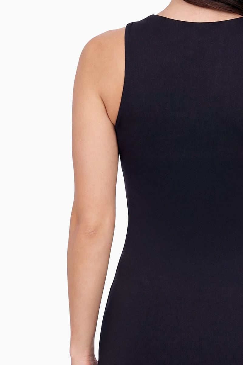 Vestido corto sin manga