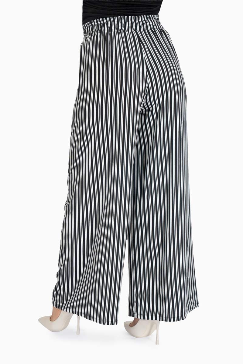Pantalón de rayas con elástico y pierna ancha