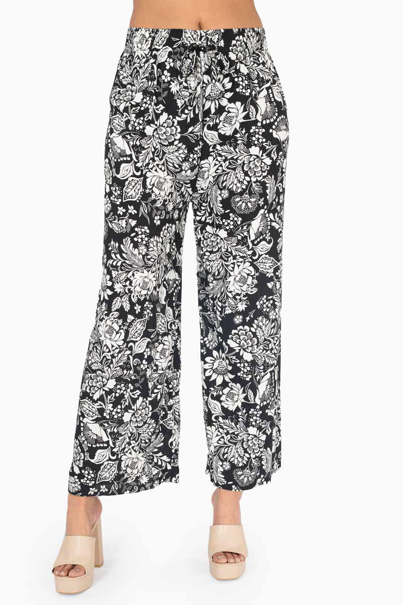 Pantalón amplio con estampado floral