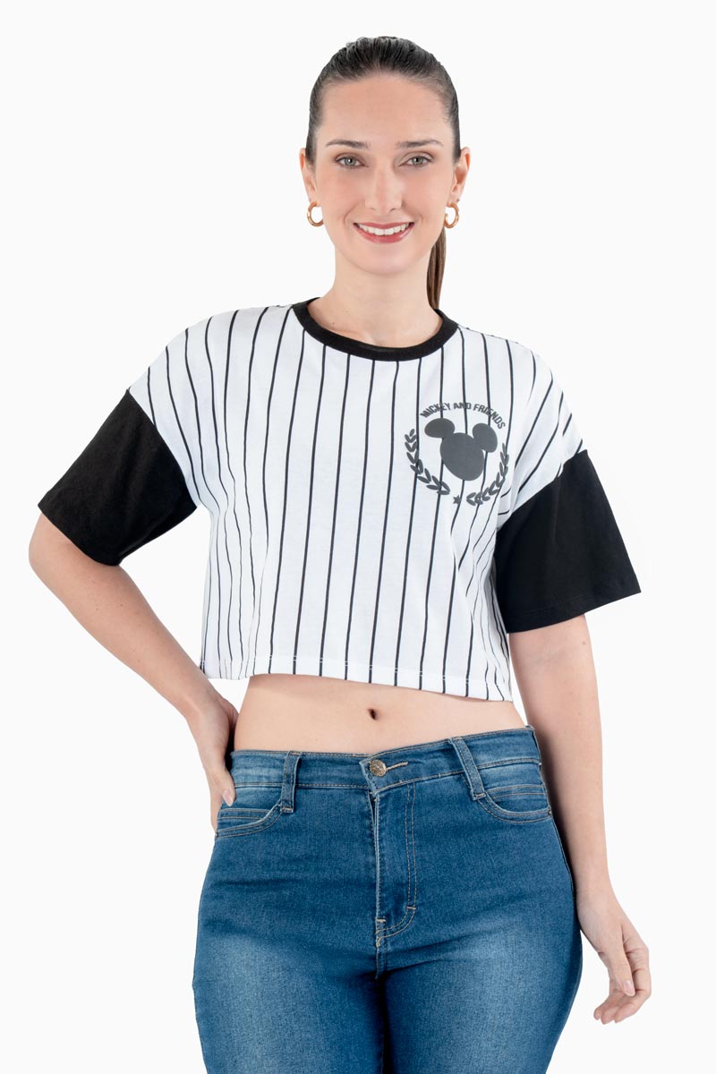 Playera crop de rayas mundial