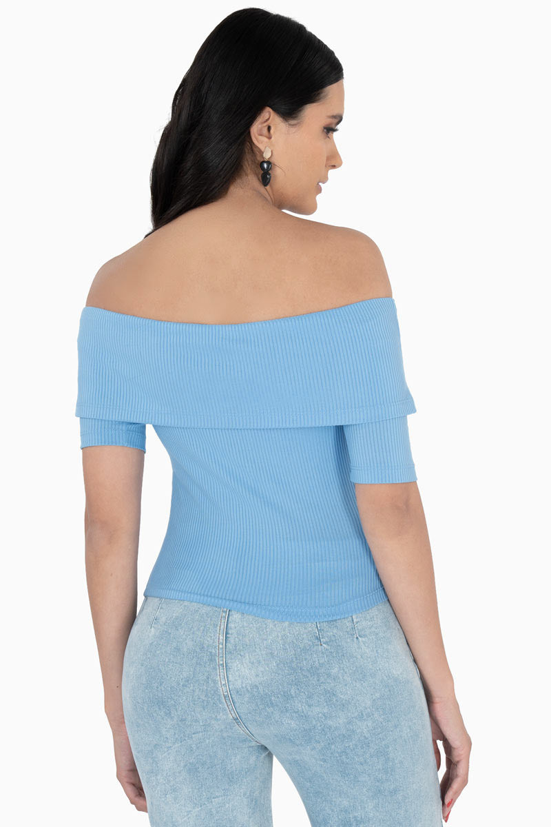 Blusa hombros descubiertos y manga corta