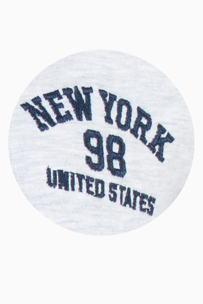 Playera tipo polo con bordado