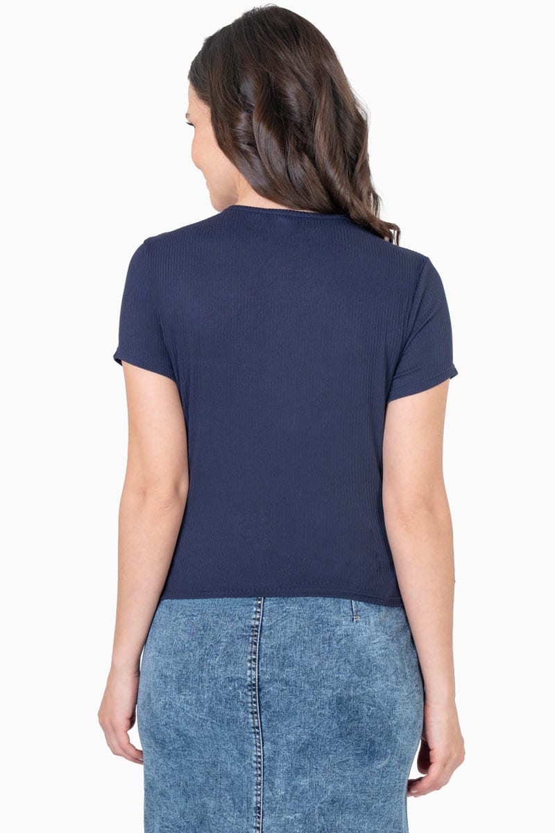 Playera cut out manga corta