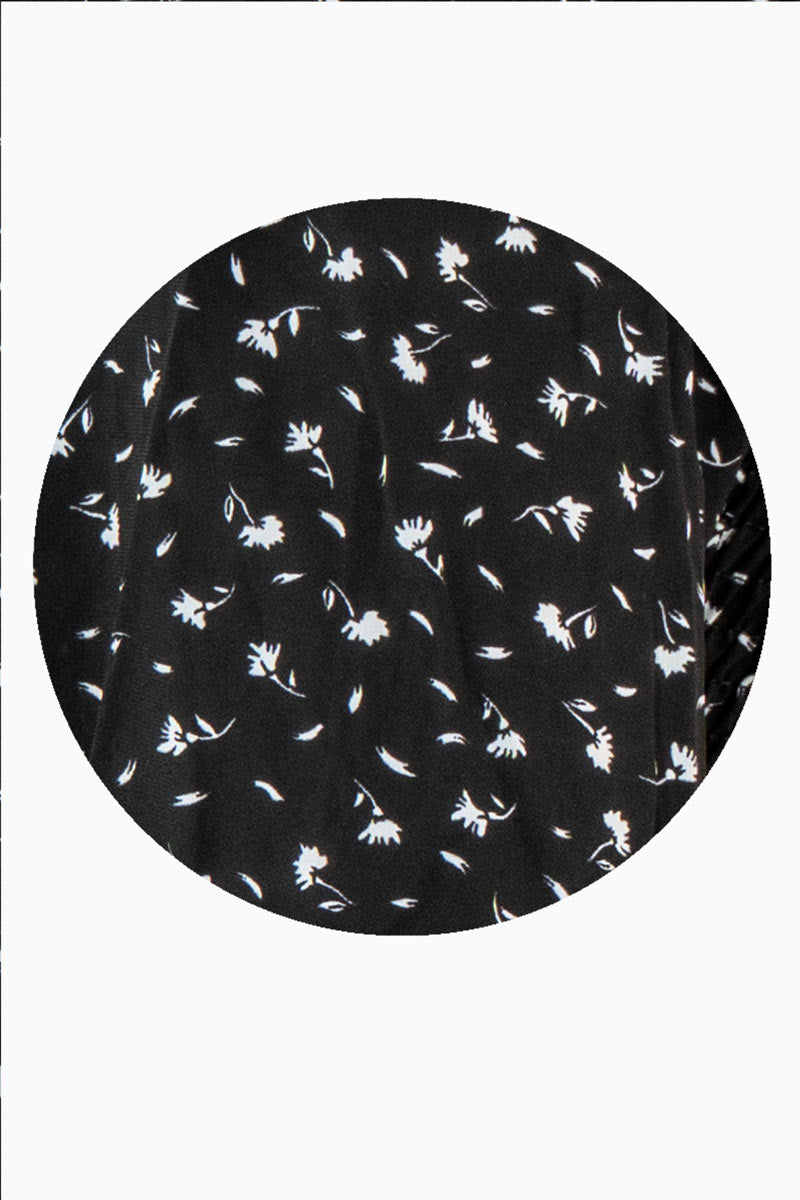 Blusa floral de manga larga y escote recto