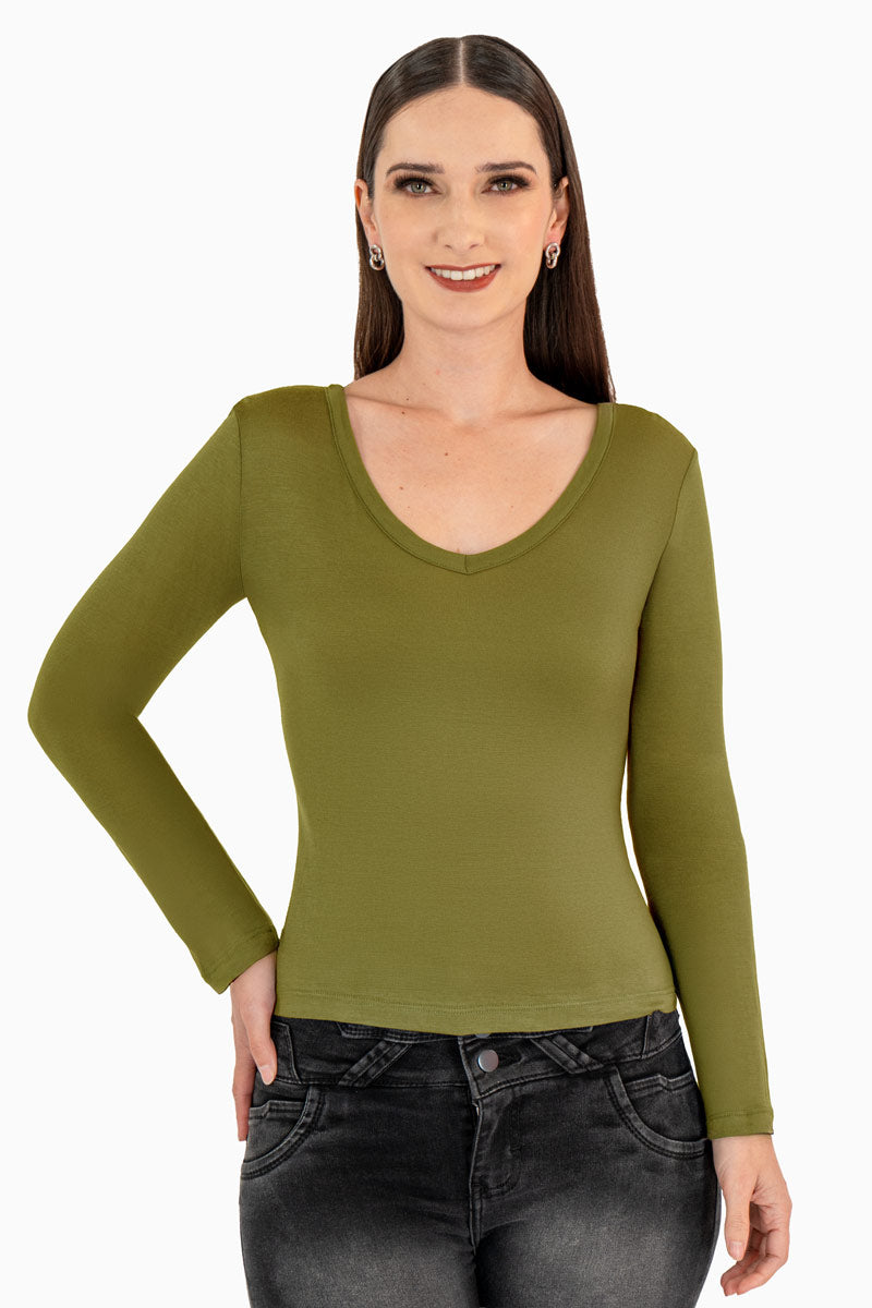 Playera básica manga larga y escote v