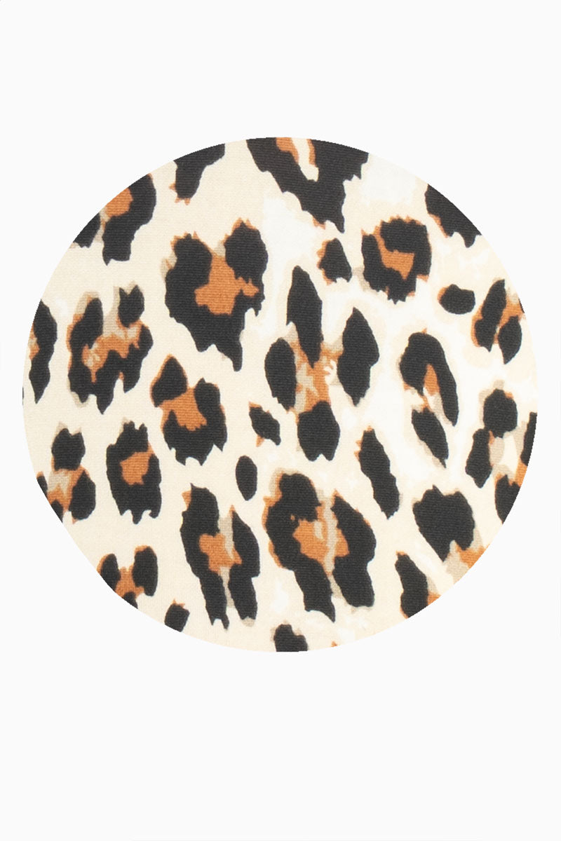 Blusa animal print con frunce en escote