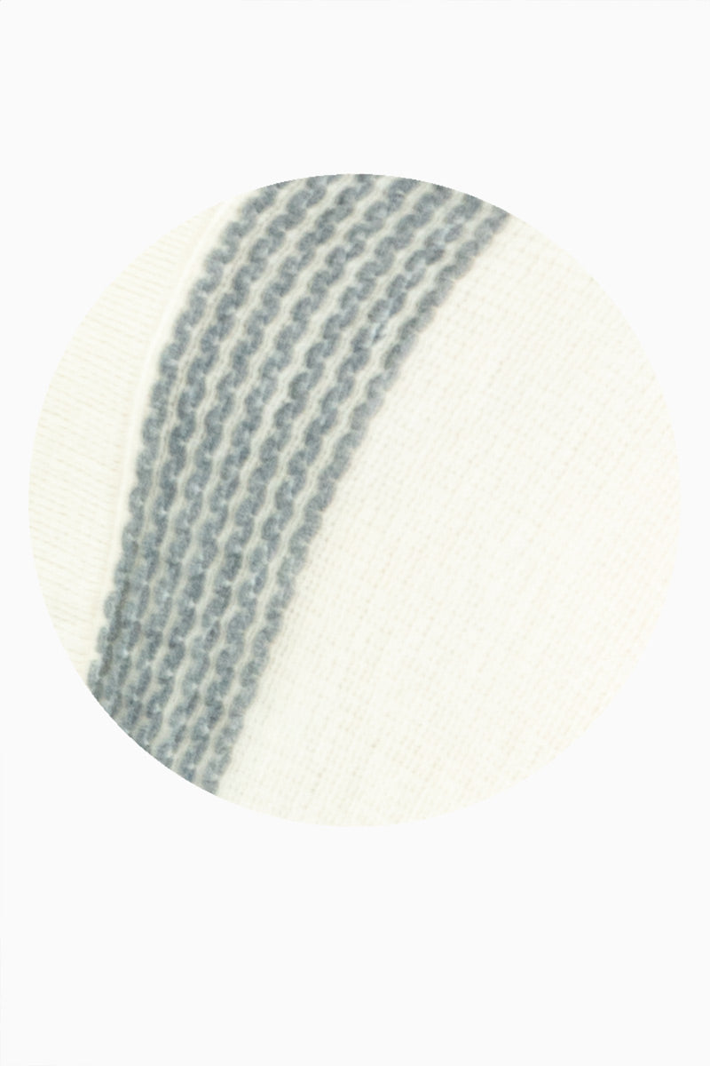 Poncho con tira en contraste y capucha