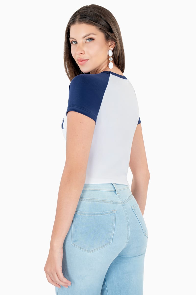 Playera manga ranglan con estampado