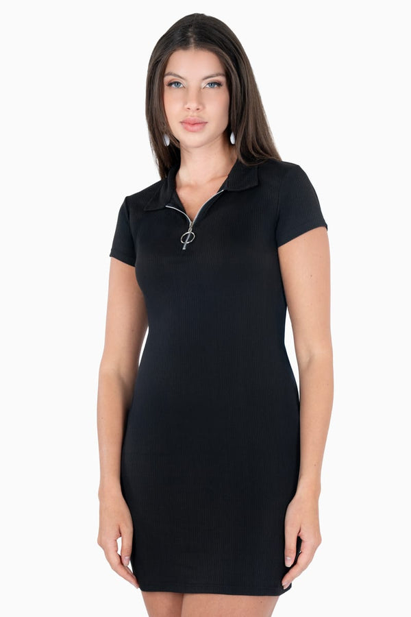 Vestido manga corta y cuello tipo polo