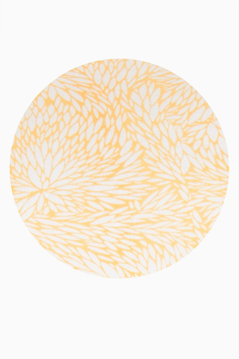 Blusa de tirantes con olán estampada