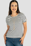 Blusa de rayas con collar