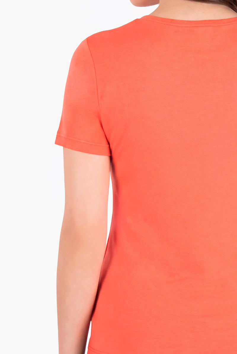 Playera manga corta con estampado de corazón