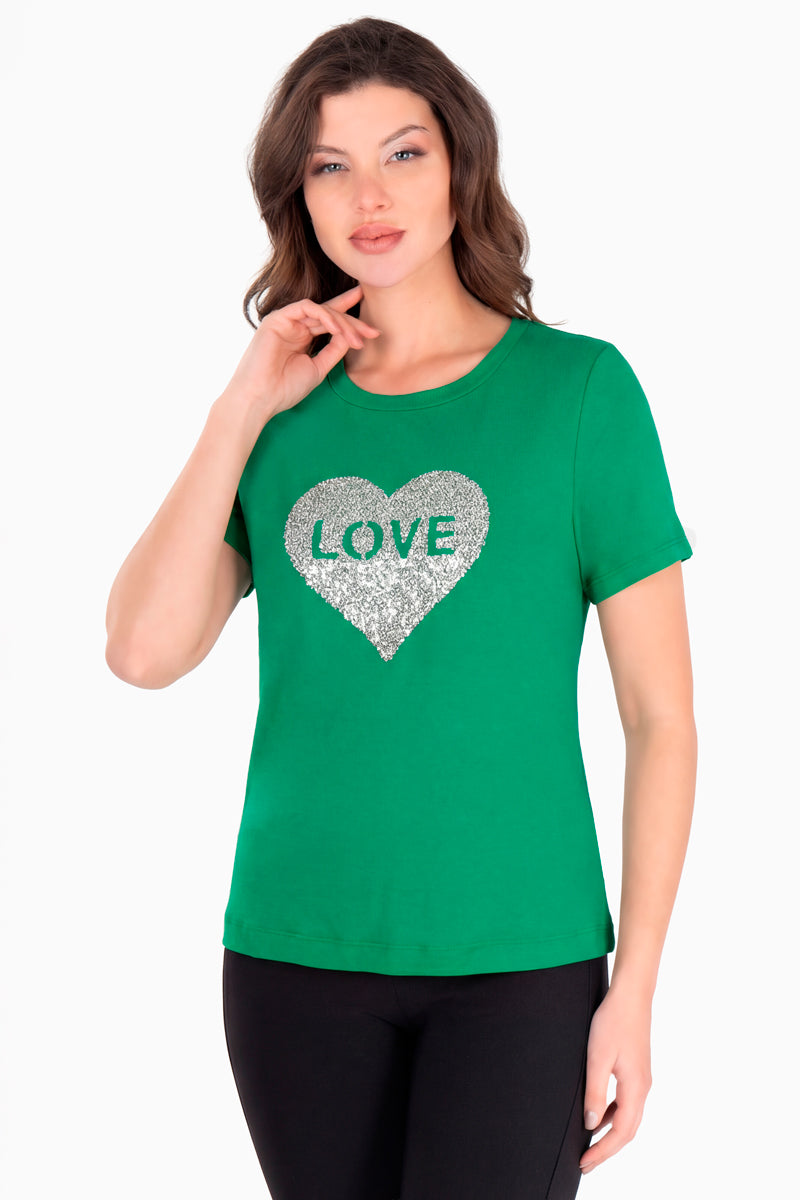 Playera manga corta con estampado de corazón