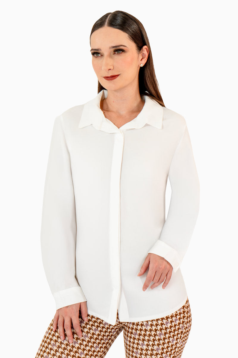 Camisa manga larga con botones ocultos