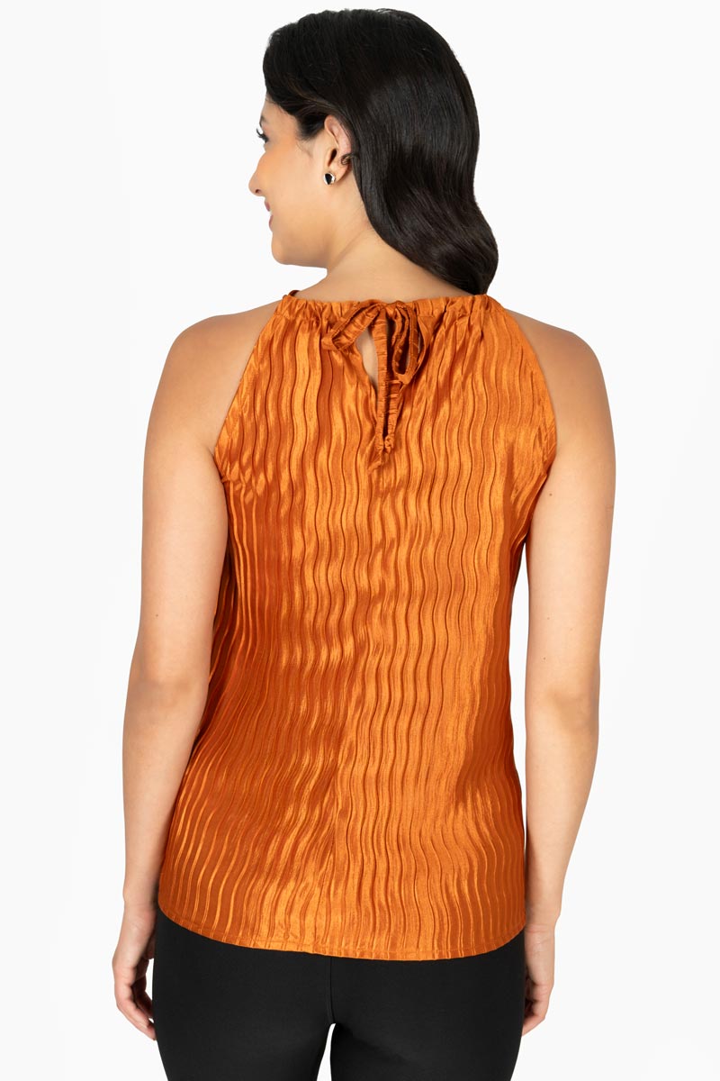 Blusa  halter satinada con amarre en espalda