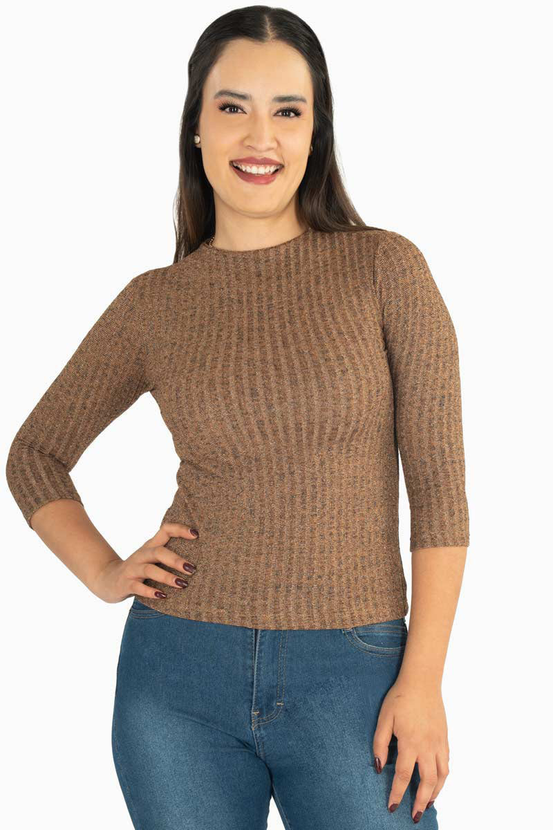 Blusa manga 3/4 escote ojal