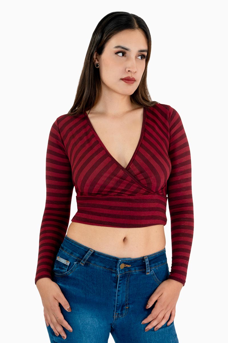 Blusa crop de rayas y escote v profundo